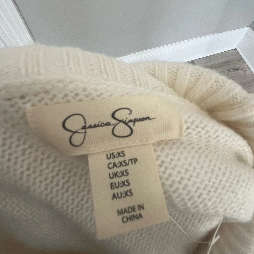 Jessica Simpson Cowl Neck Ivory Soft Pullover Sweater Womens Size XS NWT - Picture 2 of 5